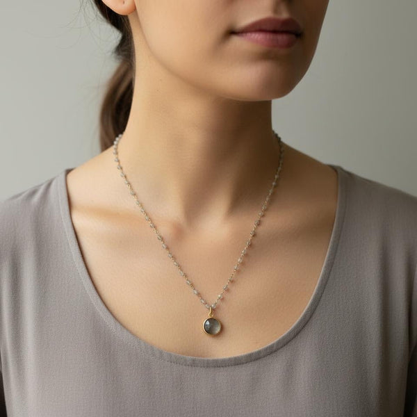 Semi-precious stone necklace