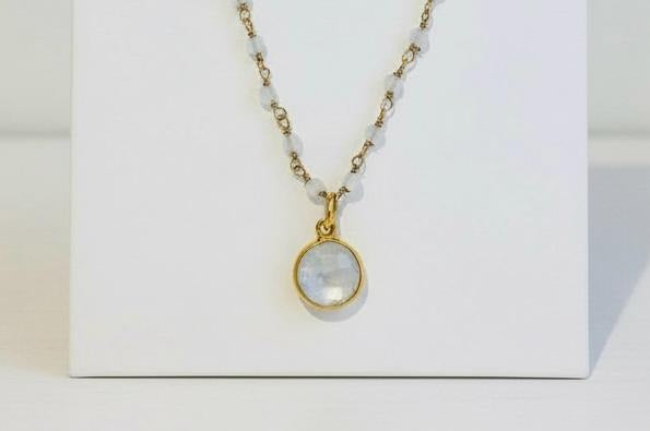 Semi-precious stone necklace