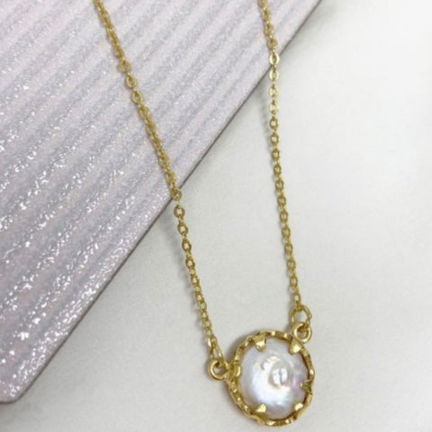 Petit St Vincent Pearl Pendant Necklace Mother of Pearl